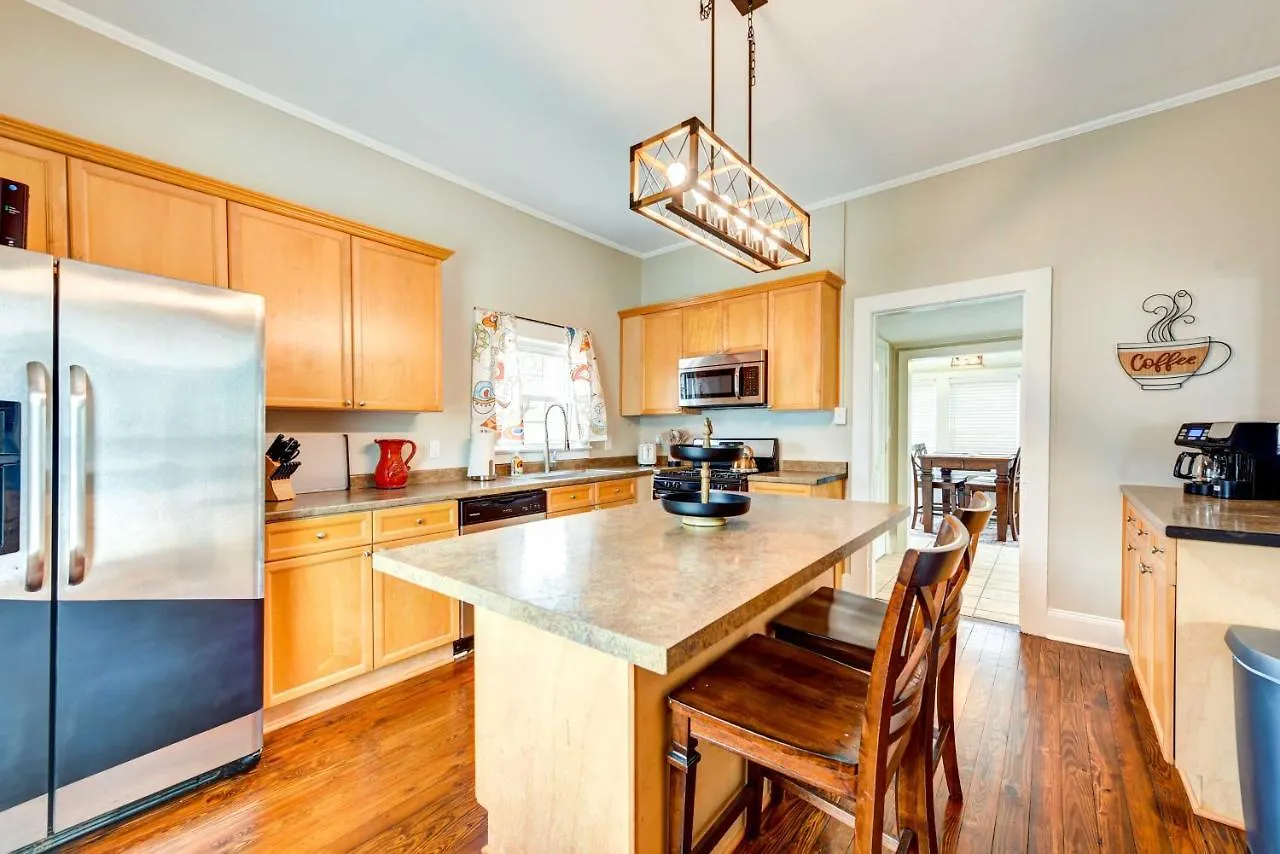 Holiday home Adorable Charlotte Vacation Rental In Noda!