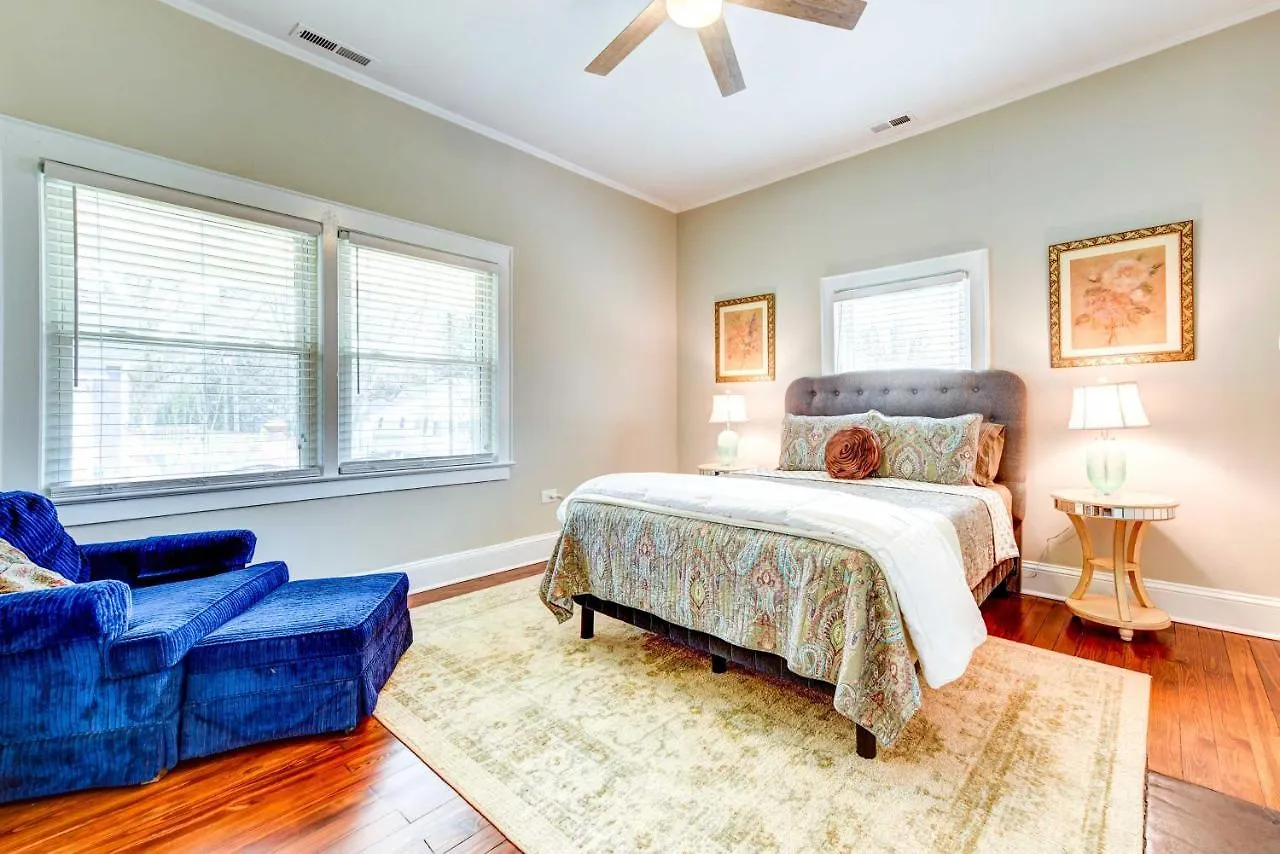 Holiday home Adorable Charlotte Vacation Rental In Noda!
